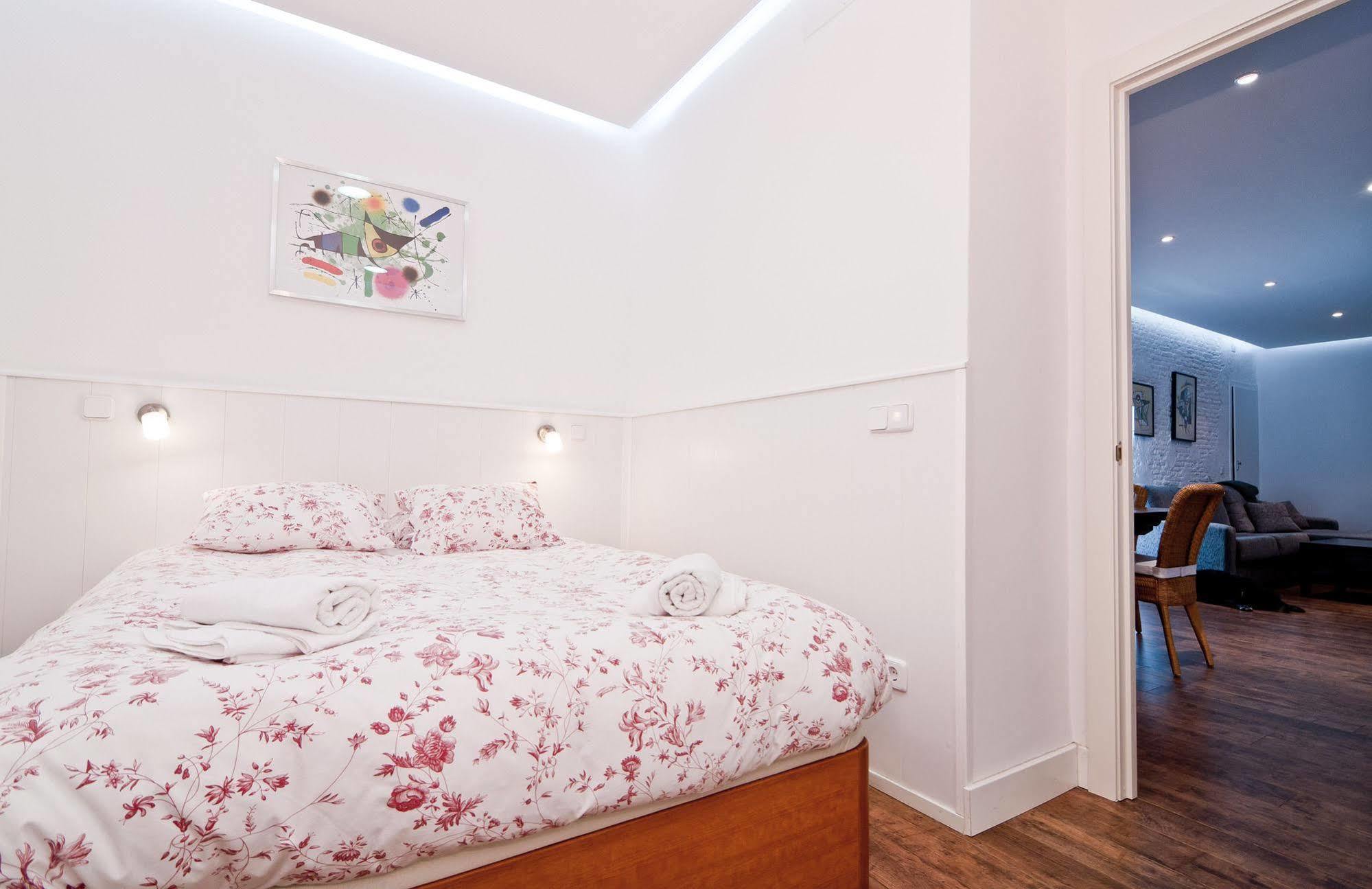 Apartamento Retiro มาดริด ภายนอก รูปภาพ